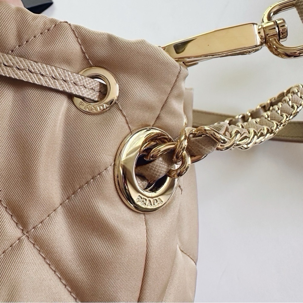 NEW Prada Women’s Re-Edition 1995 Chaîne Re-Nylon Bag Desert Beige Quilted - Picture 14 of 15